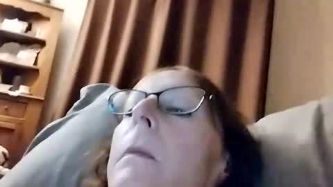 miloanj online show from April 2026 05:34:01 AM