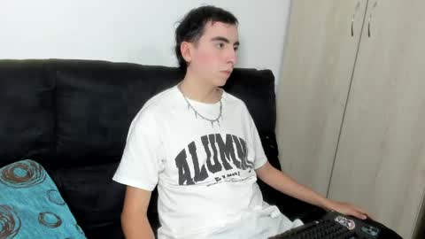 milogm_ online show from June 2026 02:57:02 AM