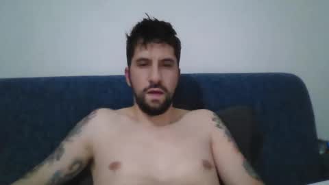 Snapshot of milten1987 chatting on April 2026 12:27:02 AM milten1987 online show from April 2026 12:27:02 AM