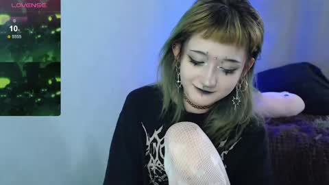 milten_trish online show from May 2026 02:12:01 PM