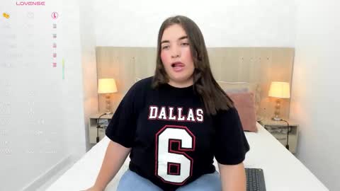 Snapshot of milu_gomez chatting on January 2026 07:30:01 PM Milu Gomez online show from January 2026 07:30:01 PM