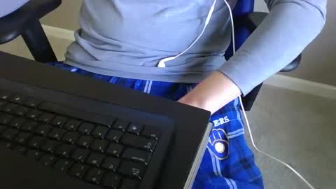 milwaukeebadger24 online show from January 2025 04:17:02 PM