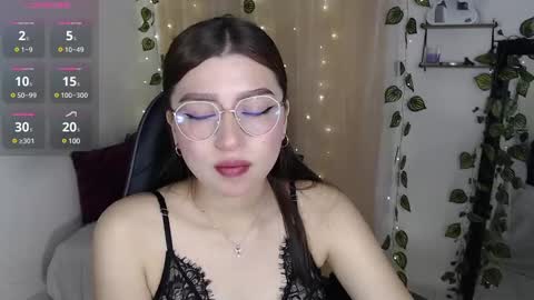 Mily online show from March 2025 08:49:01 PM