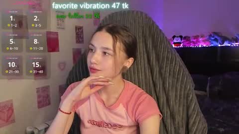 Snapshot of milyamess chatting on June 2026 07:33:01 PM Emily online show from June 2026 07:33:01 PM