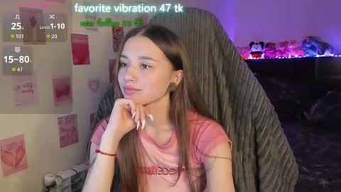 Snapshot of milyamess chatting on June 2026 05:33:02 PM Emily online show from June 2026 05:33:02 PM