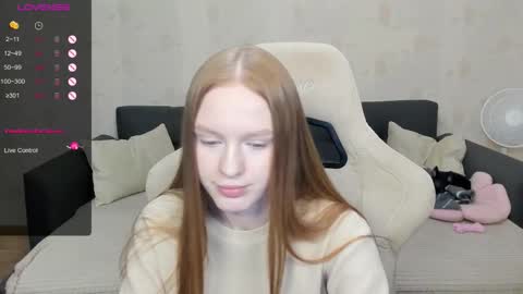 Milena and Jasper online show from September 2025 02:19:01 PM