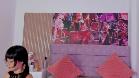 Mila  online show from April 2026 01:24:01 PM