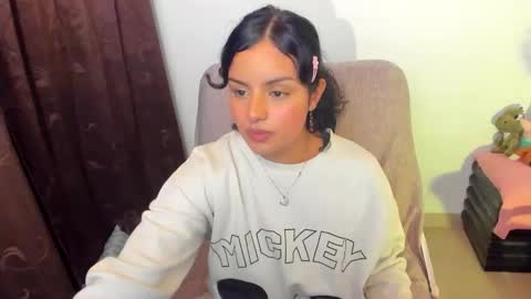 Snapshot of mimi_sa chatting on November 2025 01:41:02 AM Mimii online show from November 2025 01:41:02 AM