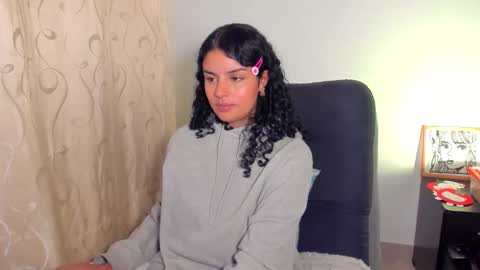 Snapshot of mimi_sa chatting on April 2026 04:34:01 AM Mimii online show from April 2026 04:34:01 AM