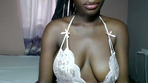 Snapshot of mimiebony chatting on May 2026 06:43:02 AM mimiebony online show from May 2026 06:43:02 AM