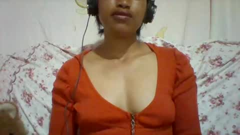 Snapshot of mimisexy295320 chatting on December 2024 05:33:01 PM mimisexy295320 online show from December 2024 05:33:01 PM