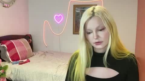 Snapshot of mimsymarlo chatting on February 2025 10:23:02 PM mimsymarlo online show from February 2025 10:23:02 PM