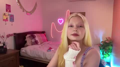 Snapshot of mimsymarlo chatting on February 2025 07:16:02 PM mimsymarlo online show from February 2025 07:16:02 PM