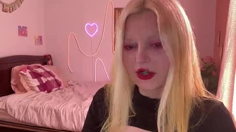 Snapshot of mimsymarlo chatting on February 2025 06:59:02 PM mimsymarlo online show from February 2025 06:59:02 PM