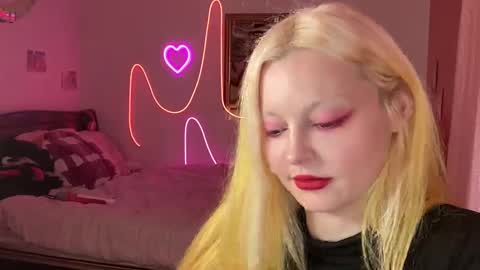 Snapshot of mimsymarlo chatting on February 2025 10:03:01 PM mimsymarlo online show from February 2025 10:03:01 PM