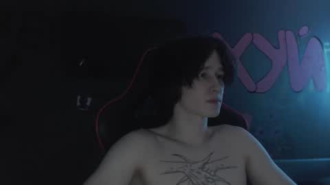 Max online show from October 2025 01:36:02 AM