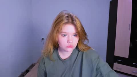 hi Im Mina  online show from November 2025 01:37:01 AM