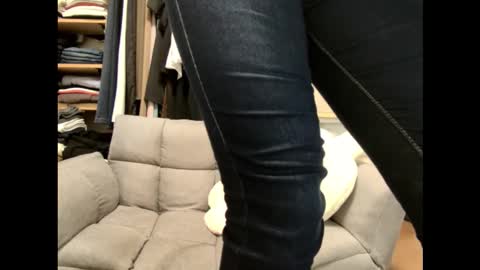 minami0804 online show from September 2025 01:42:02 AM