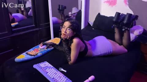 Snapshot of minami_suki chatting on February 2026 04:22:01 AM Suki 3 online show from February 2026 04:22:01 AM