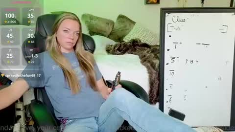 Mindy Mars online show from June 2026 03:00:02 PM