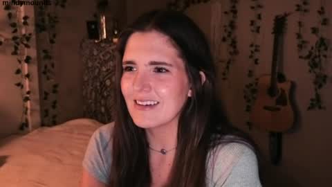 Mindy online show from August 2026 04:44:02 AM