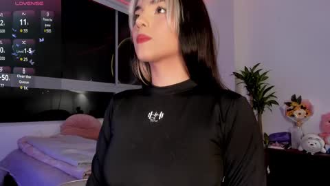 My name is Fer Nice to meet you  give it a thumbs up please its important online show from March 2025 02:57:02 AM