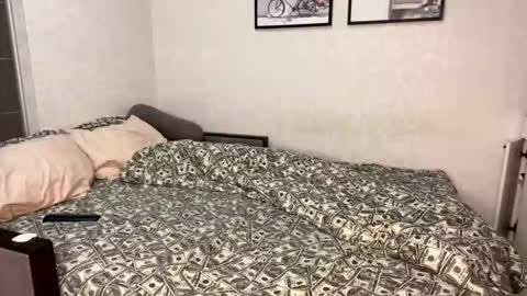 Luna Moon online show from October 2025 08:08:02 PM