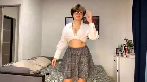 Luna Moon online show from October 2025 06:41:02 PM