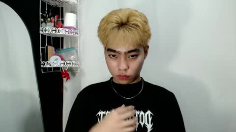 mingkla_man online show from May 2026 02:55:01 PM