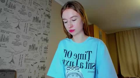 Snapshot of minidiva_ chatting on January 2026 12:43:01 PM Amelia online show from January 2026 12:43:01 PM