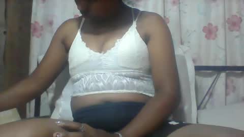 Snapshot of minie4tina chatting on December 2024 06:35:01 AM Minie4Tina online show from December 2024 06:35:01 AM