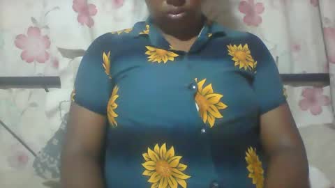 Snapshot of minie4tina chatting on December 2024 11:29:01 AM Minie4Tina online show from December 2024 11:29:01 AM