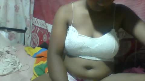 Snapshot of minie4tina chatting on December 2024 02:53:01 PM Minie4Tina online show from December 2024 02:53:01 PM