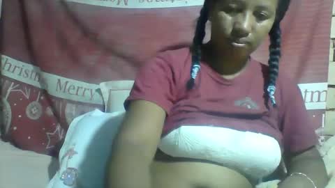 Snapshot of minie4tina chatting on December 2024 06:14:01 AM Minie4Tina online show from December 2024 06:14:01 AM