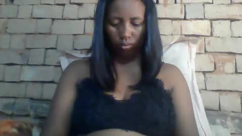 Snapshot of minie4tina chatting on January 2025 06:44:02 AM Minie4Tina online show from January 2025 06:44:02 AM