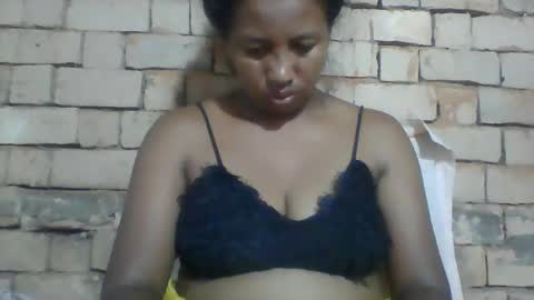 Snapshot of minie4tina chatting on January 2025 06:42:01 AM Minie4Tina online show from January 2025 06:42:01 AM