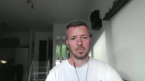 minka28 online show from April 2026 05:33:02 PM