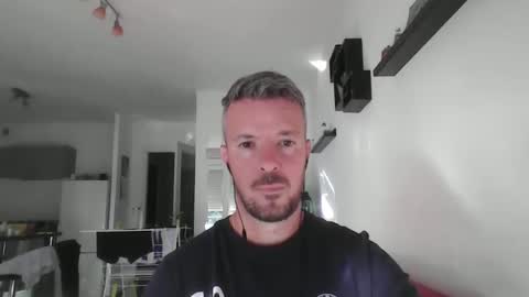 minka28 online show from May 2026 05:20:02 PM