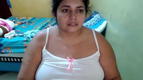 Andrea online show from September 2025 04:25:02 AM