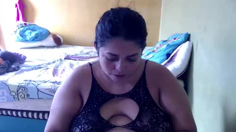 Andrea online show from February 2026 07:06:02 PM