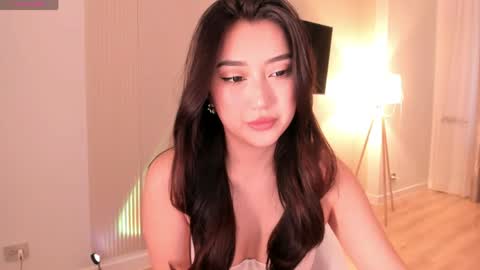 Snapshot of minnie_jin chatting on May 2026 12:35:02 PM minnie_jin online show from May 2026 12:35:02 PM