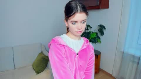 Linda online show from November 2025 07:01:01 AM