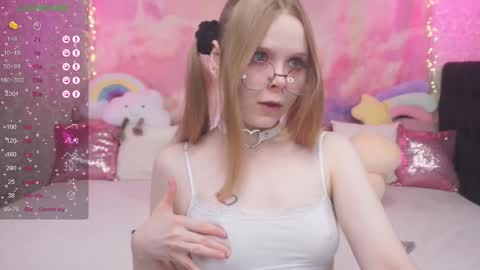 Snapshot of minx_girll chatting on February 2025 06:44:02 AM Vikki online show from February 2025 06:44:02 AM