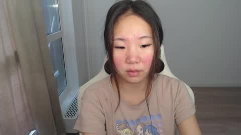 mira_g online show from February 2025 12:45:02 PM