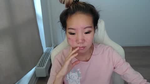 mira_g online show from October 2025 08:51:02 AM