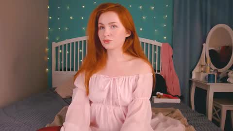 Snapshot of mira_glace chatting on December 2025 11:41:02 AM Mira3 online show from December 2025 11:41:02 AM