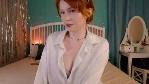 Snapshot of mira_glace chatting on July 2026 01:36:01 PM Mira3 online show from July 2026 01:36:01 PM