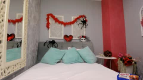 Snapshot of mira_glow chatting on October 2025 03:41:01 PM Mira online show from October 2025 03:41:01 PM