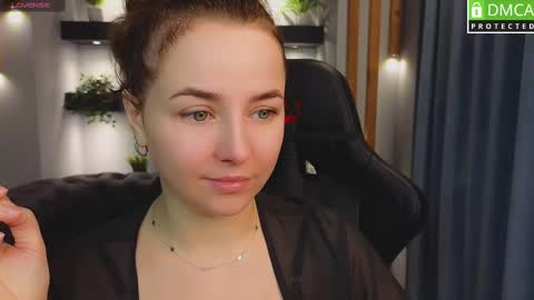 Mira online show from February 2025 01:22:01 AM