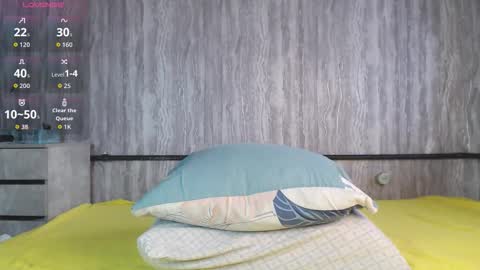 mira_one_ online show from March 2026 10:10:02 AM